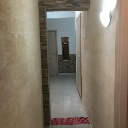 Bed To Rent * Punta Prosciutto