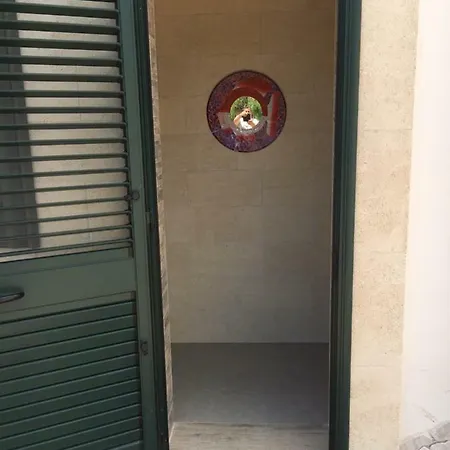 Bed To Rent Villa *