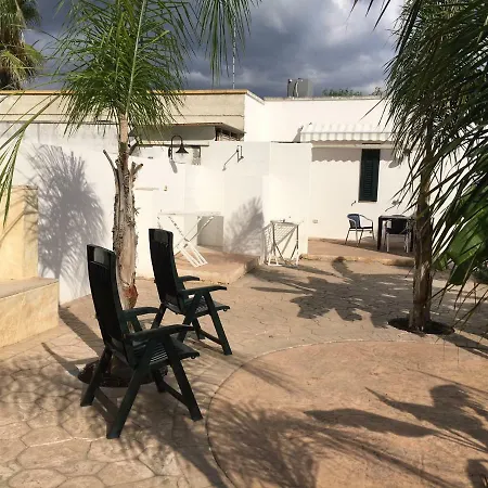 Bed To Rent Villa Punta Prosciutto
