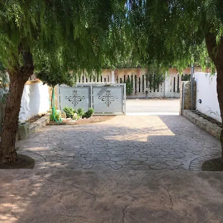 Villa Bed To Rent