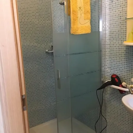 Bed To Rent *